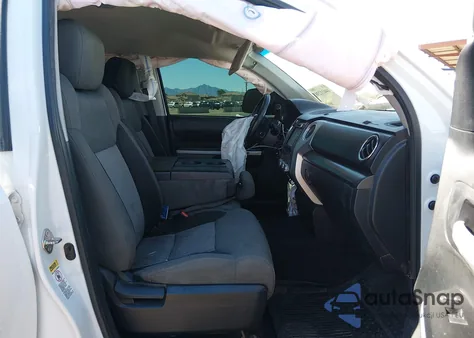 2017 Toyota Tundra Sr5 5.7L V8 z USA, uszkodzony, nr VIN 5TFUW5F12HX658306